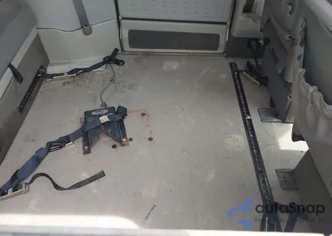 2005 Dodge Grand Caravan Sxt from USA, damaged, VIN 2D4GP44L55R331453